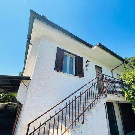 La casa di Nonna Attilia Lejlighed Fondi Eksteriør billede